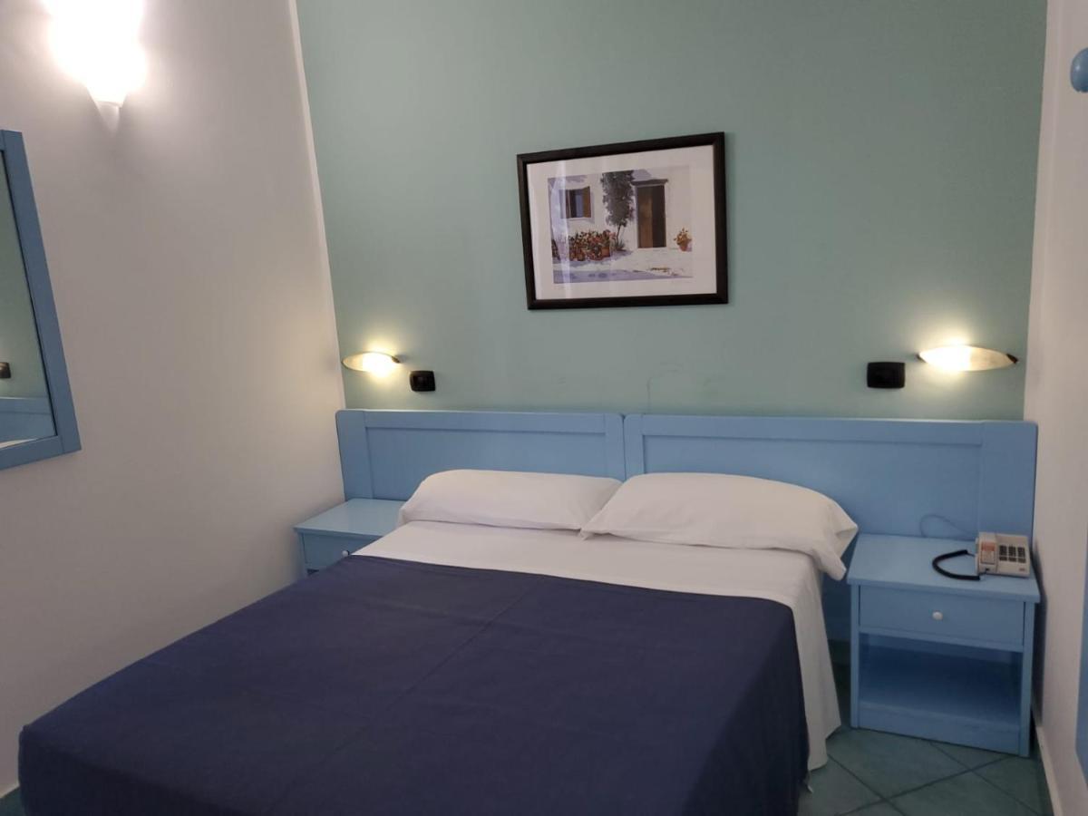 Hotel Residence La Darsena Agropoli Buitenkant foto