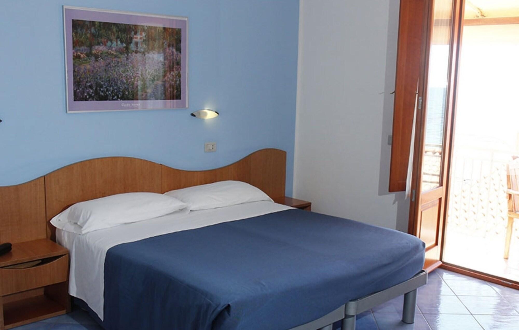 Hotel Residence La Darsena Agropoli Buitenkant foto