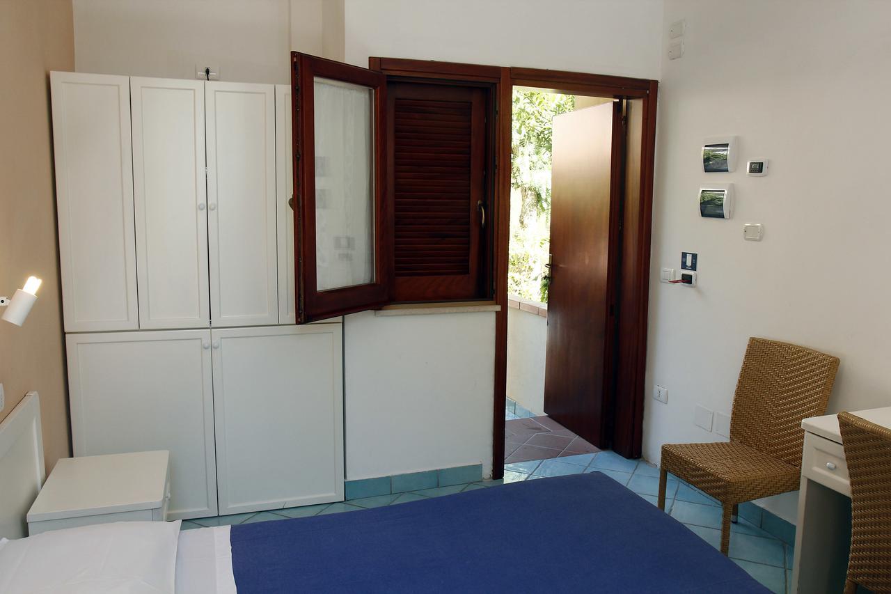 Hotel Residence La Darsena Agropoli Buitenkant foto