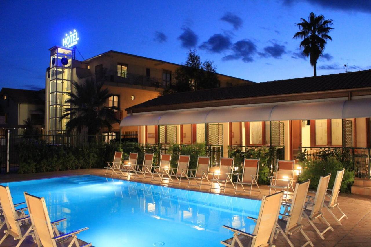 Hotel Residence La Darsena Agropoli Buitenkant foto